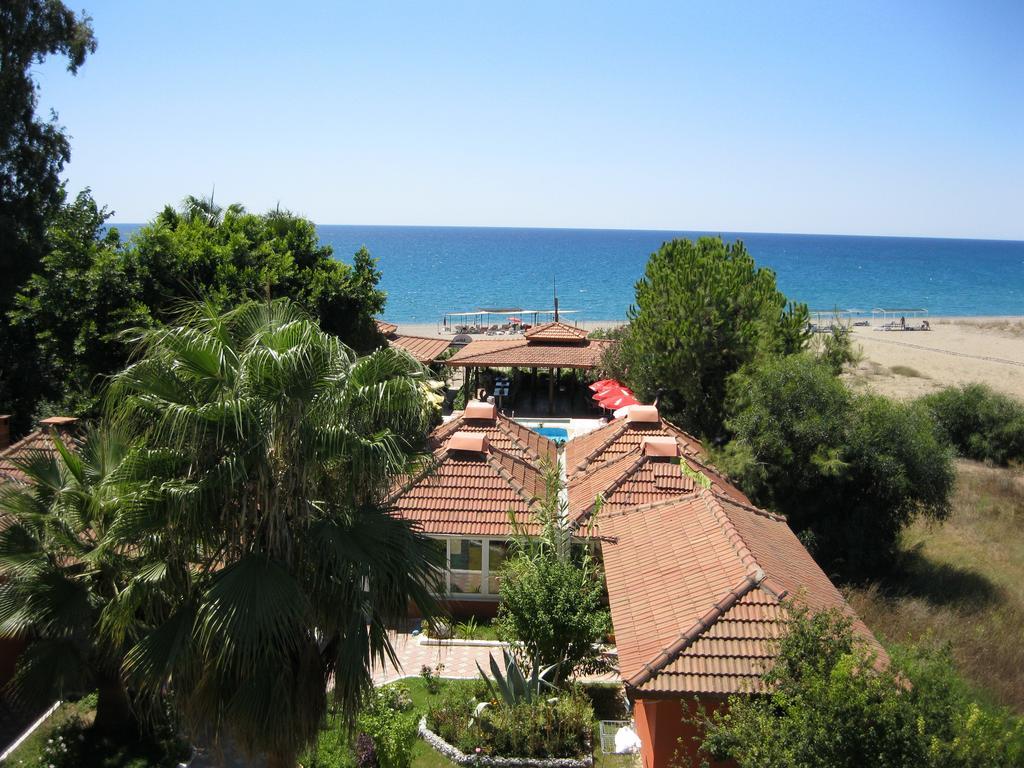 As Queen Beach Hotel Kızılot Habitación foto